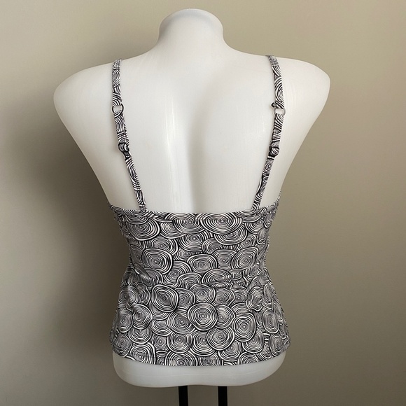 Baltex Women's Black and White Geometric Swirl Print Tankini Top‎ Size 6 - Picture 3 of 9